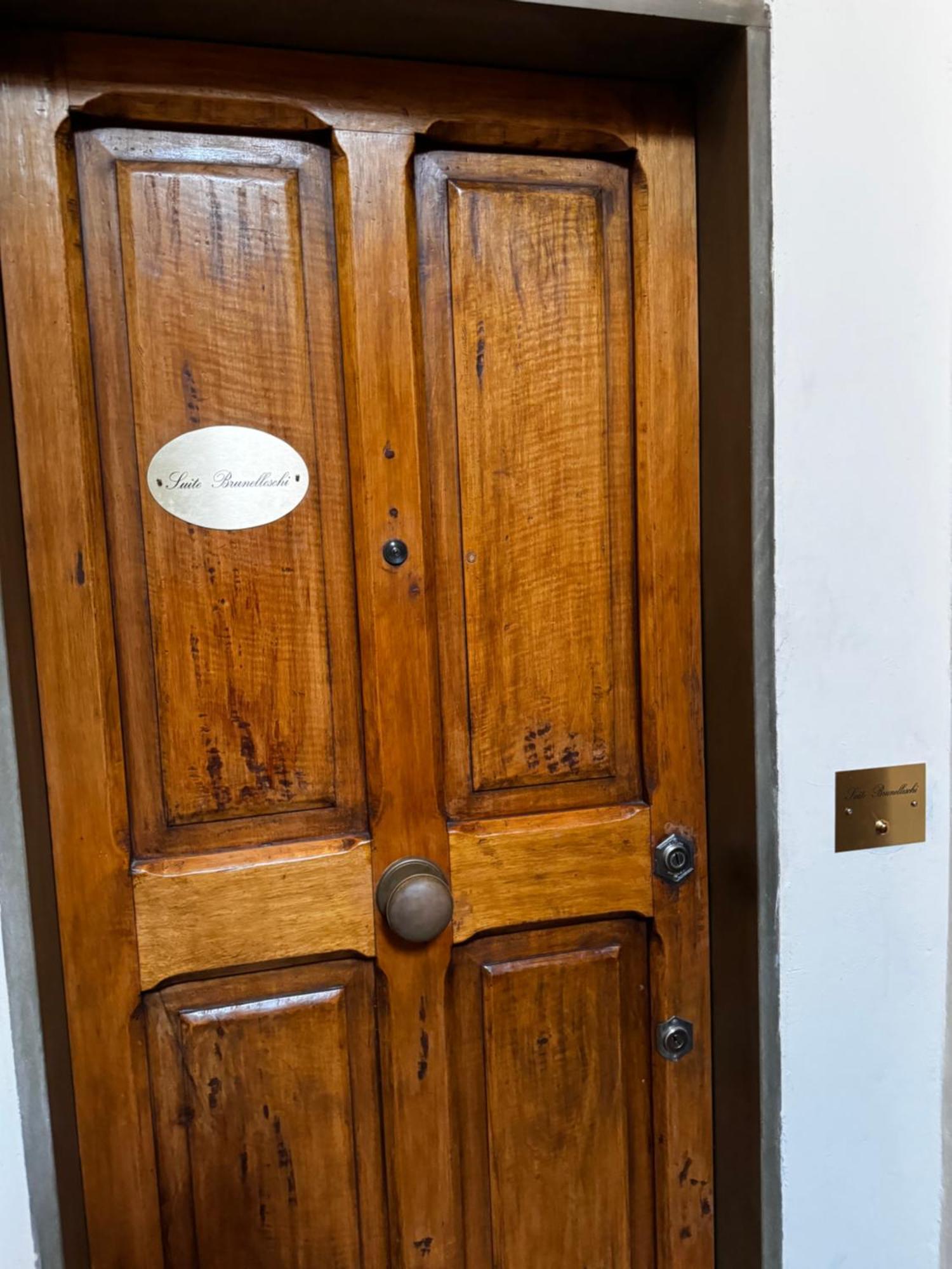 Brunelleschi - 14th Century Just 120 Steps From Cathedral - Intero Appartement *
